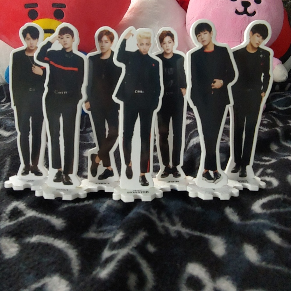 BTS Kpop Mini Standees